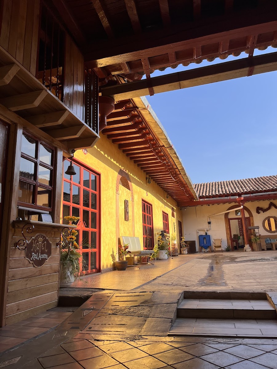 HOTEL REAL ACUITZIO
