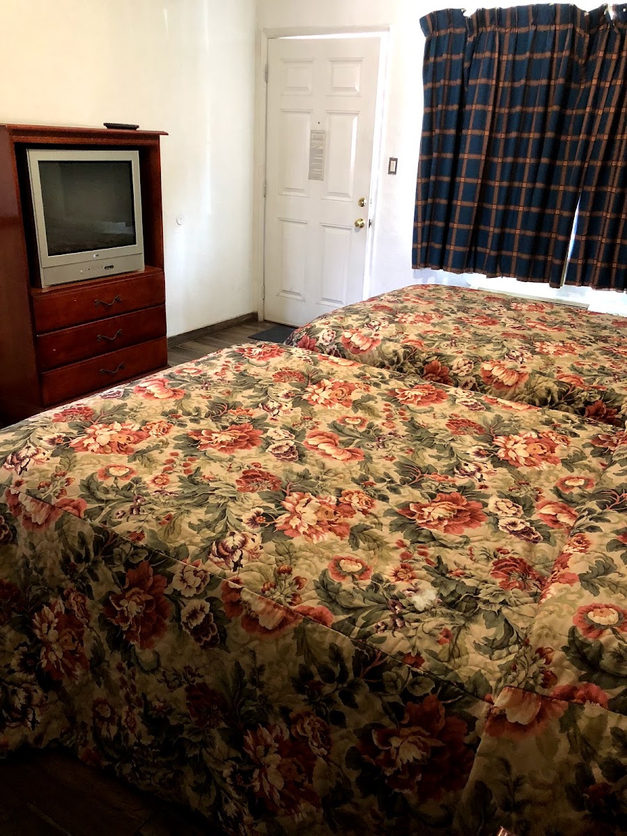 Capri Motel photo 2