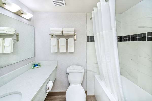 Rodeway Inn photo 3