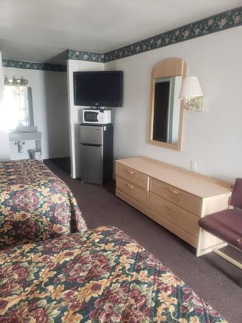 Camelot INN photo 2