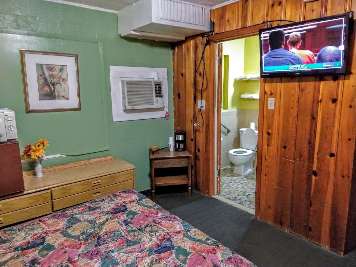 Budget Inn photo 2