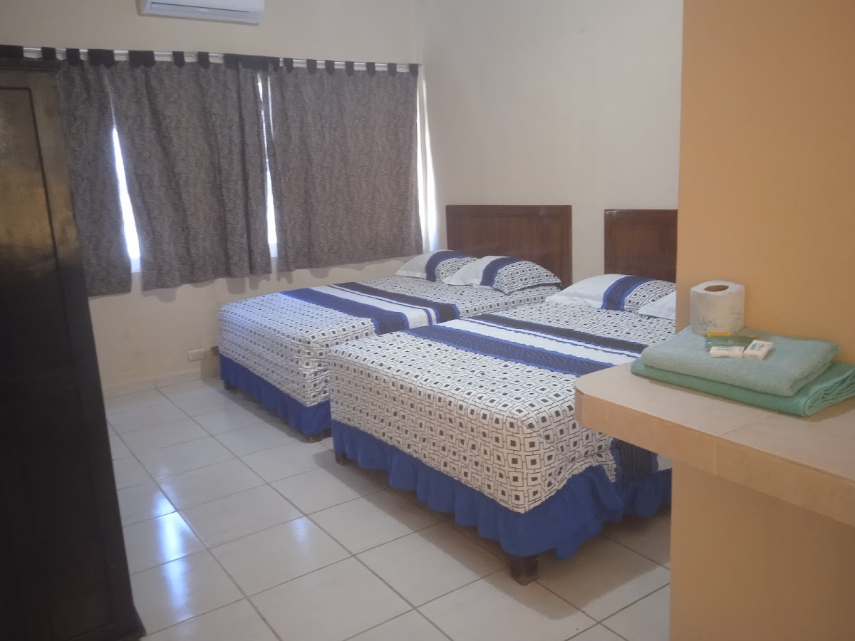 Hotel Humberto photo 2