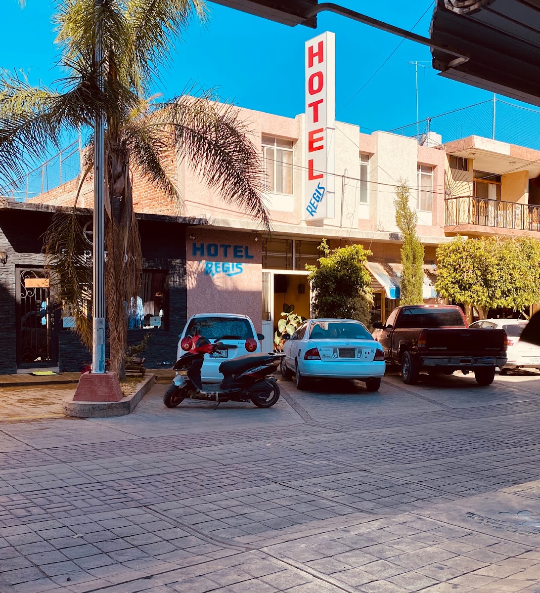 “Hotel - Regis”