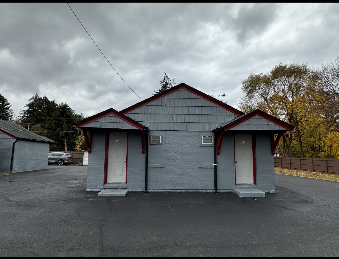 Lakeside Motel
