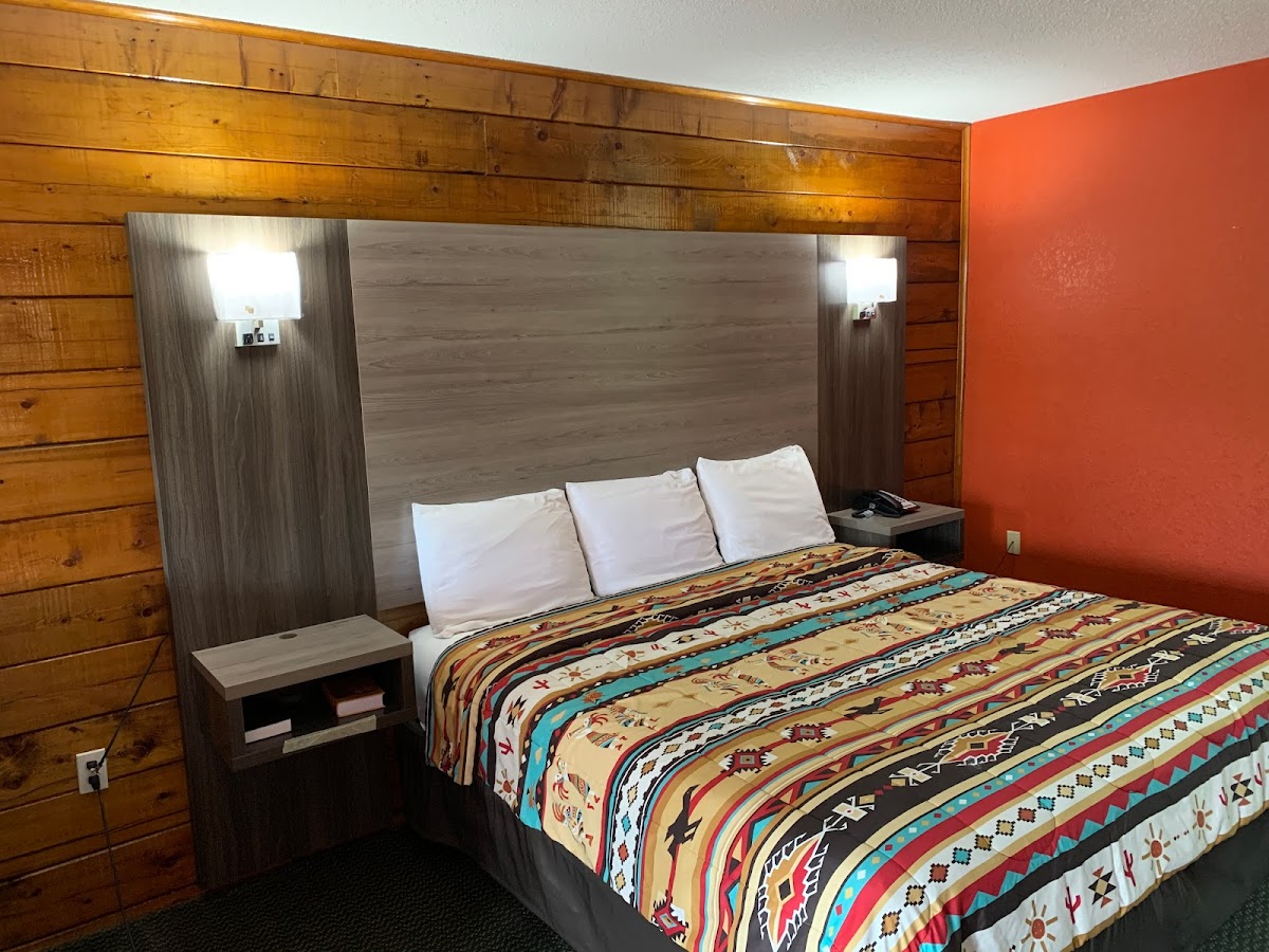 Log Cabin Inn photo 3