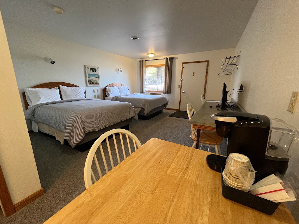 Village Inn Motel photo 2