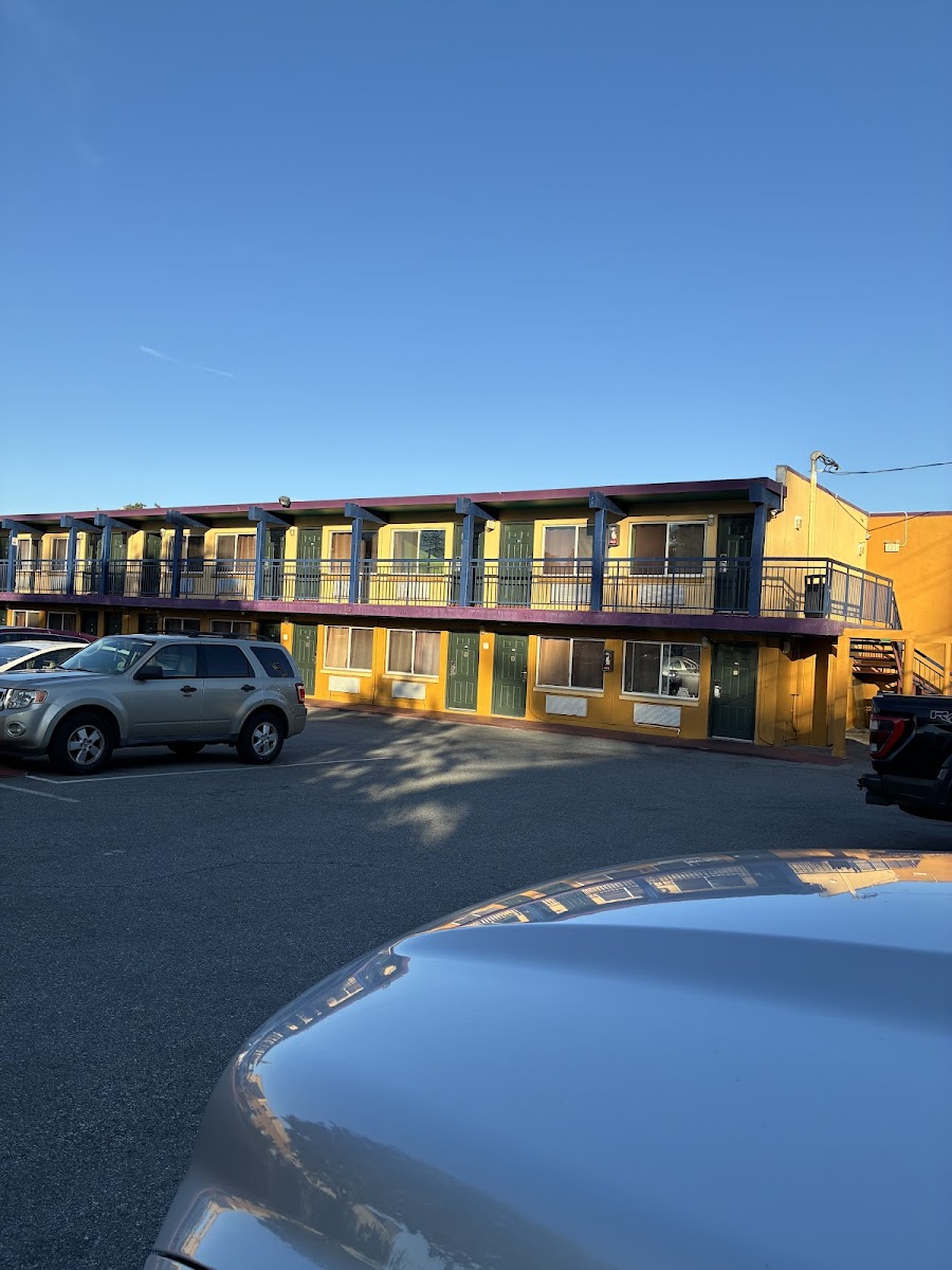 Sequoia Inn
