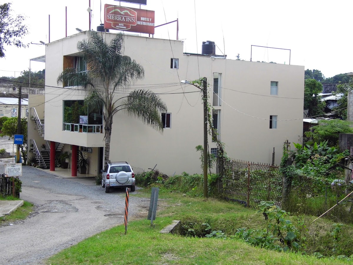 HOTEL SIERRA INN