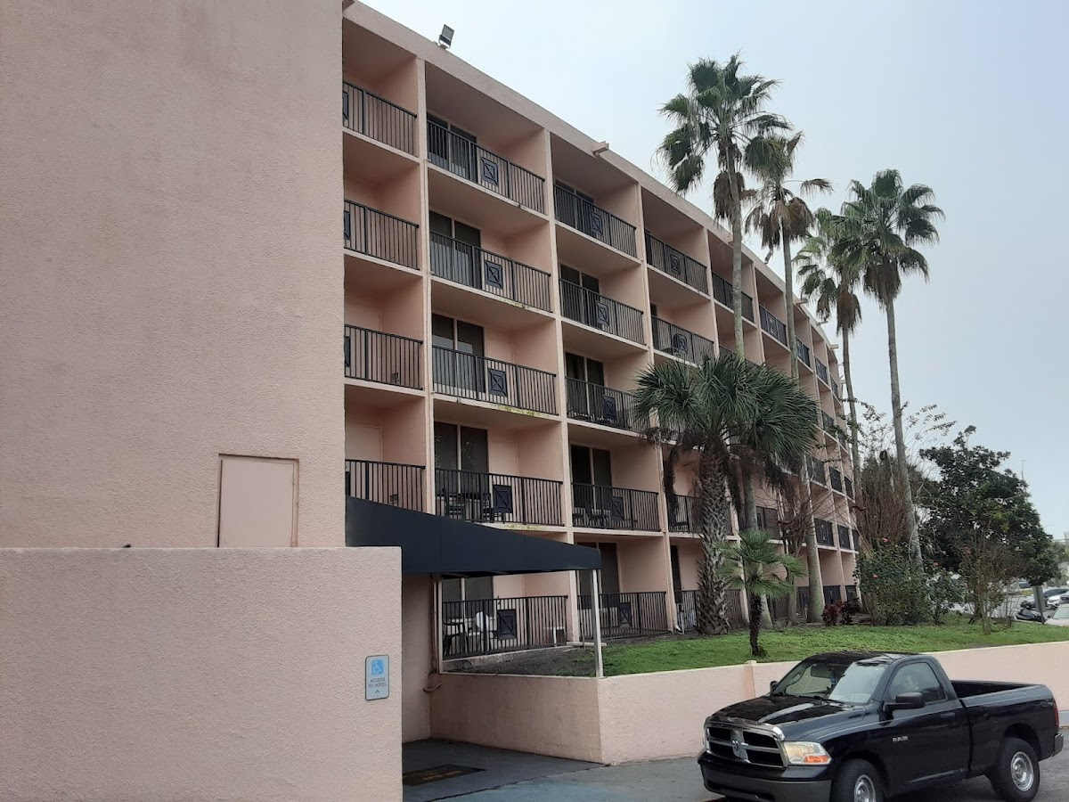 APM Inn & Suites