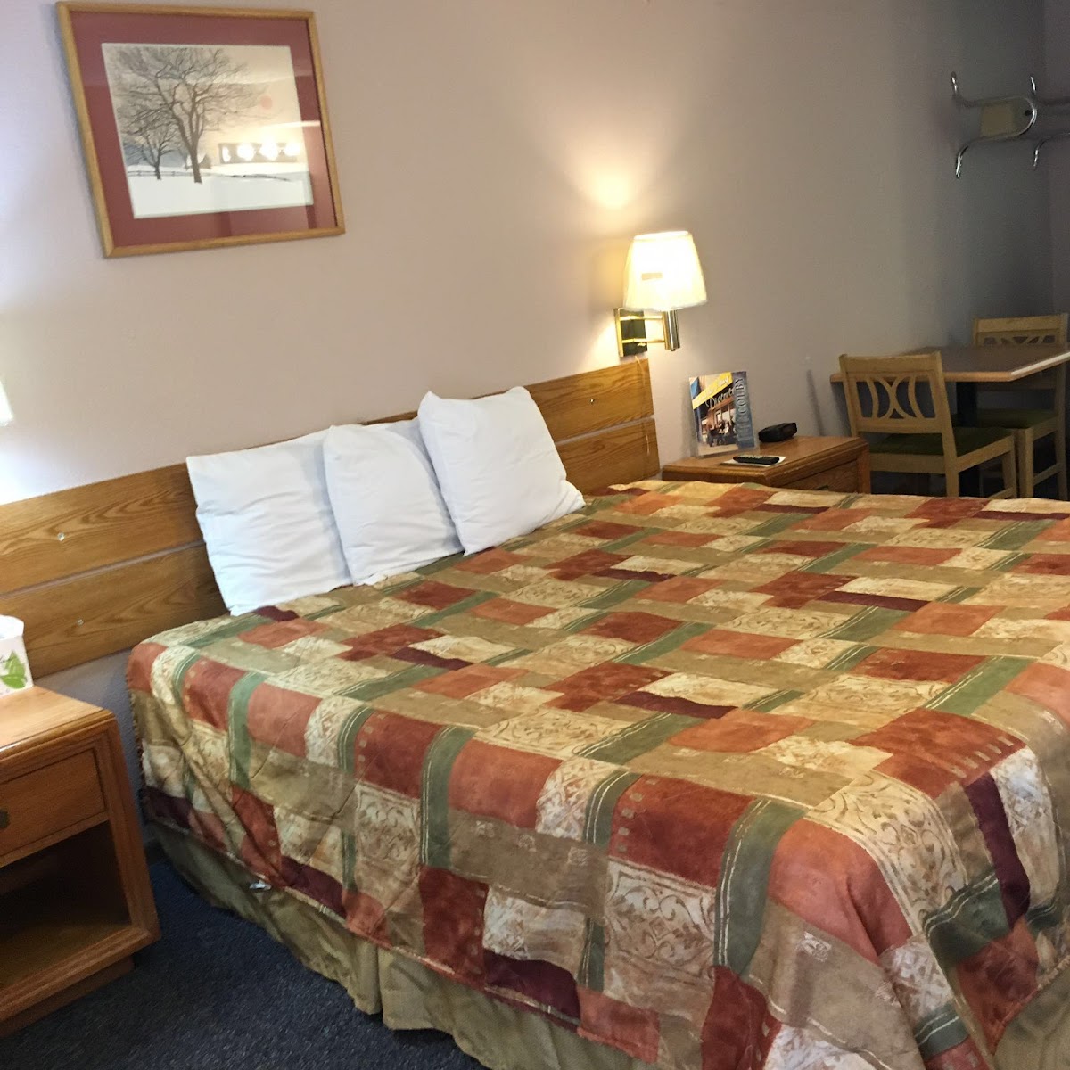 Country Club Inn photo 2