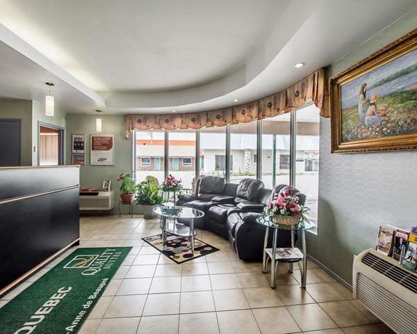 Quality Suites photo 3