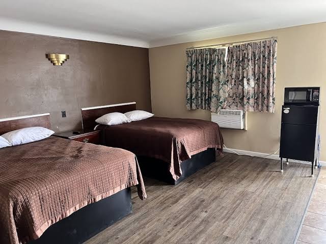 Crown Inn Motel photo 2