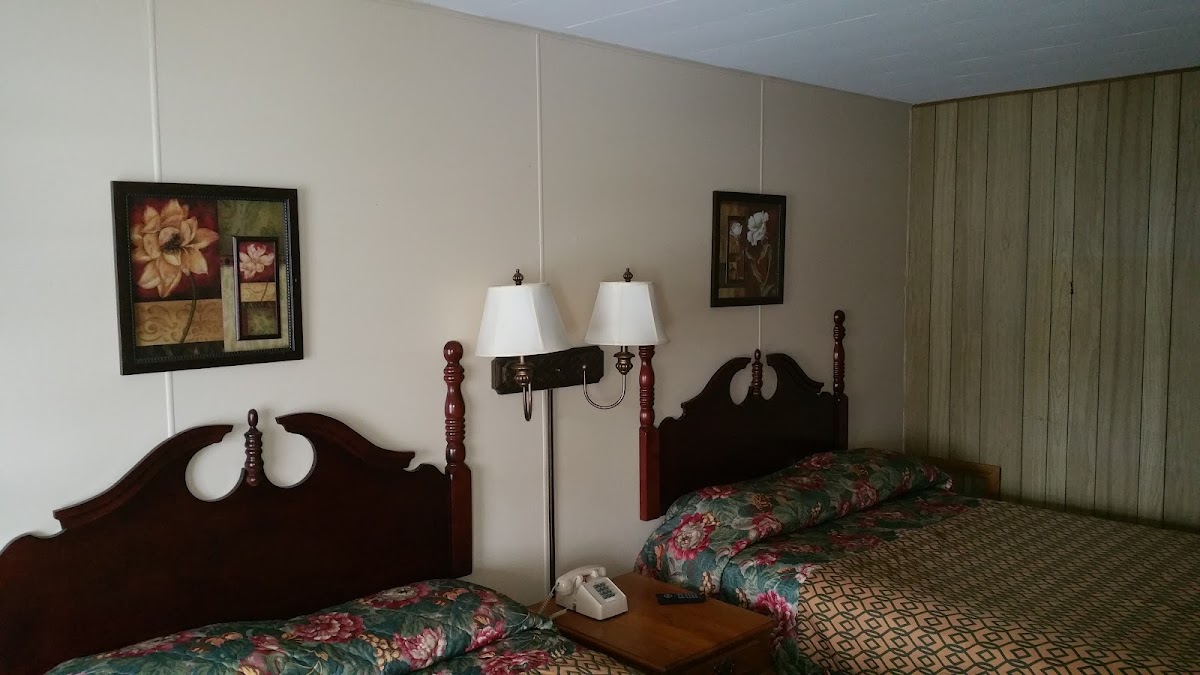 Shamrock Motel photo 2