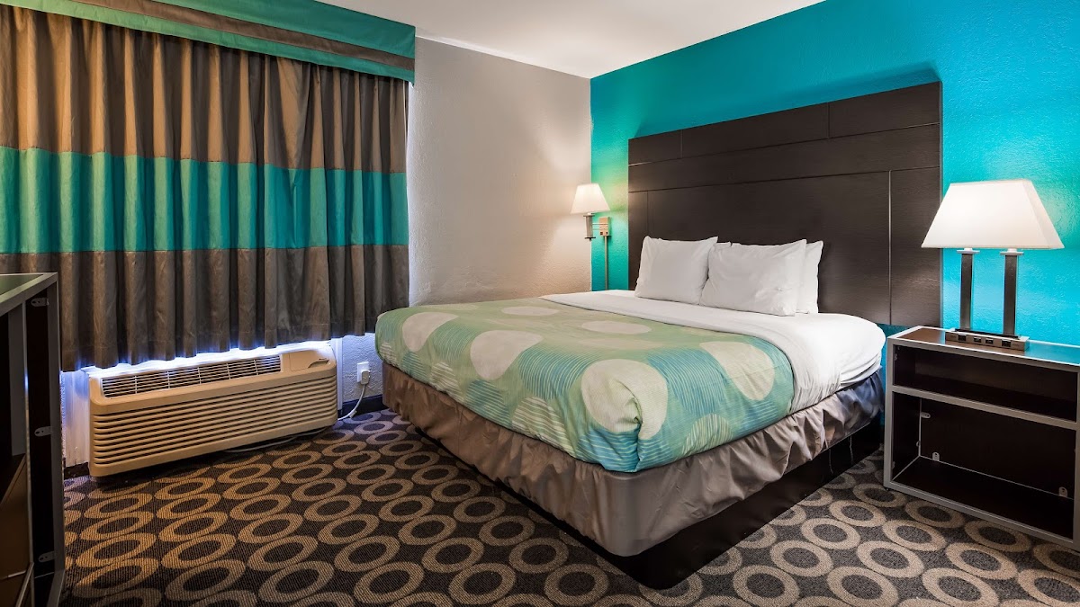 Travelodge by Wyndham photo 2