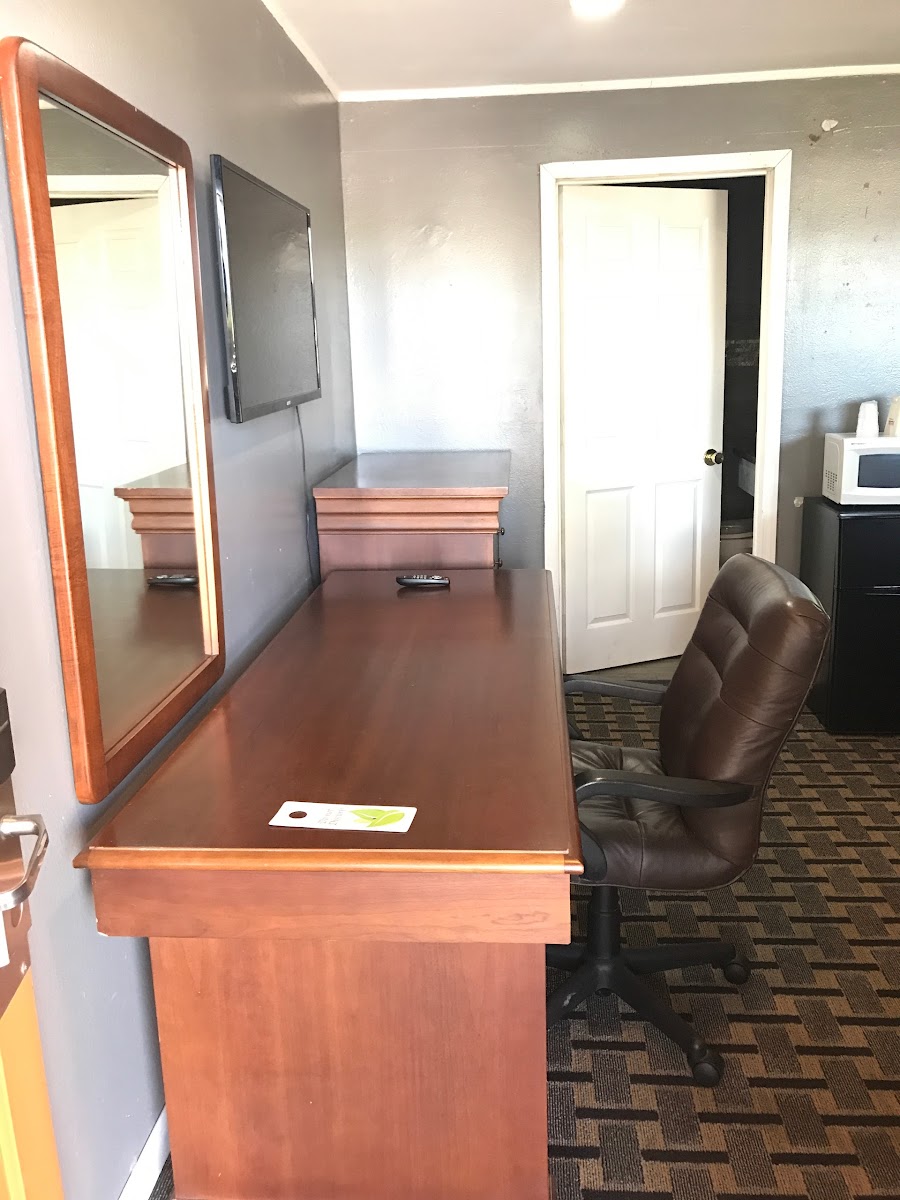 Economy Inn Motel photo 3