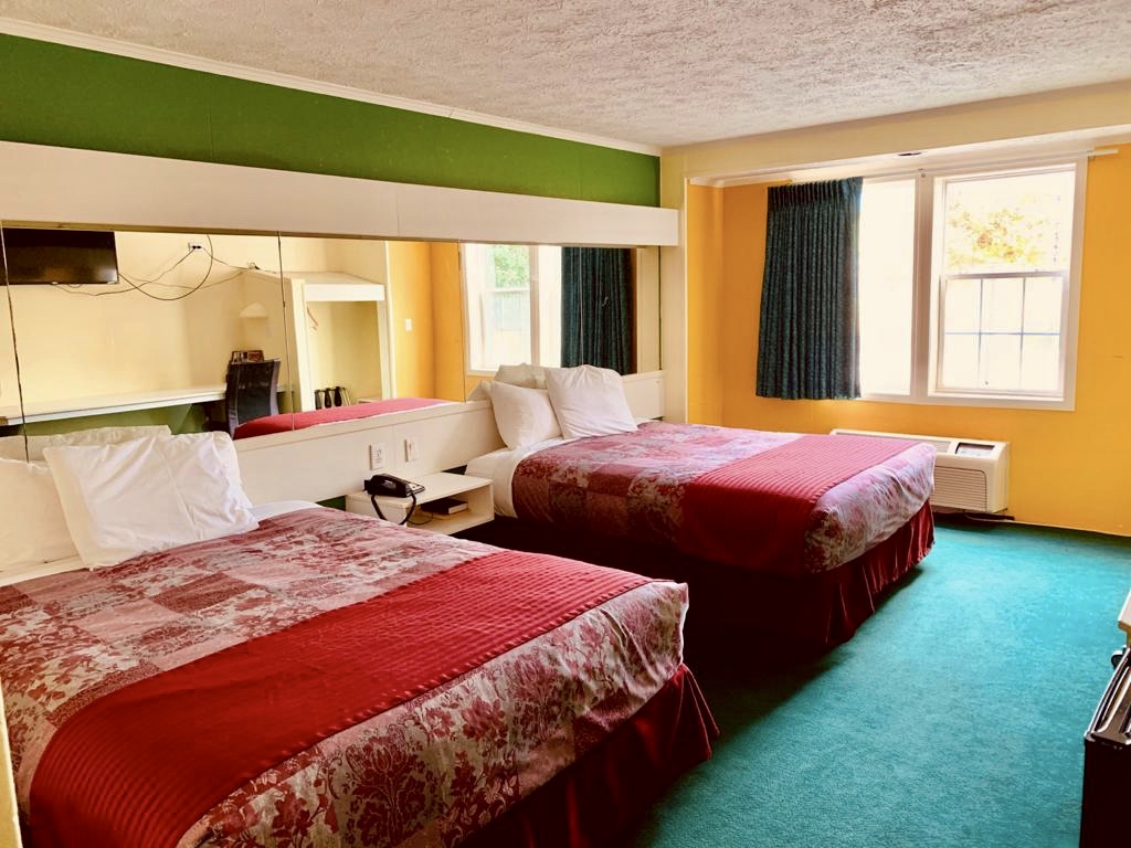 Holiday Lodge photo 2