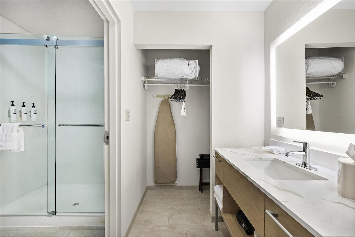 Homewood Suites by Hilton Lancaster photo 3