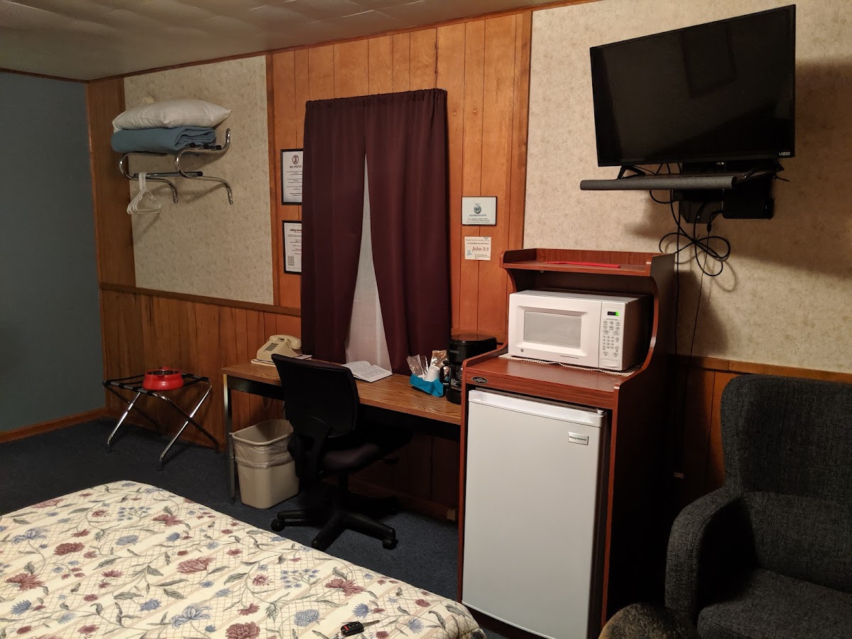 Skyline Motel photo 2