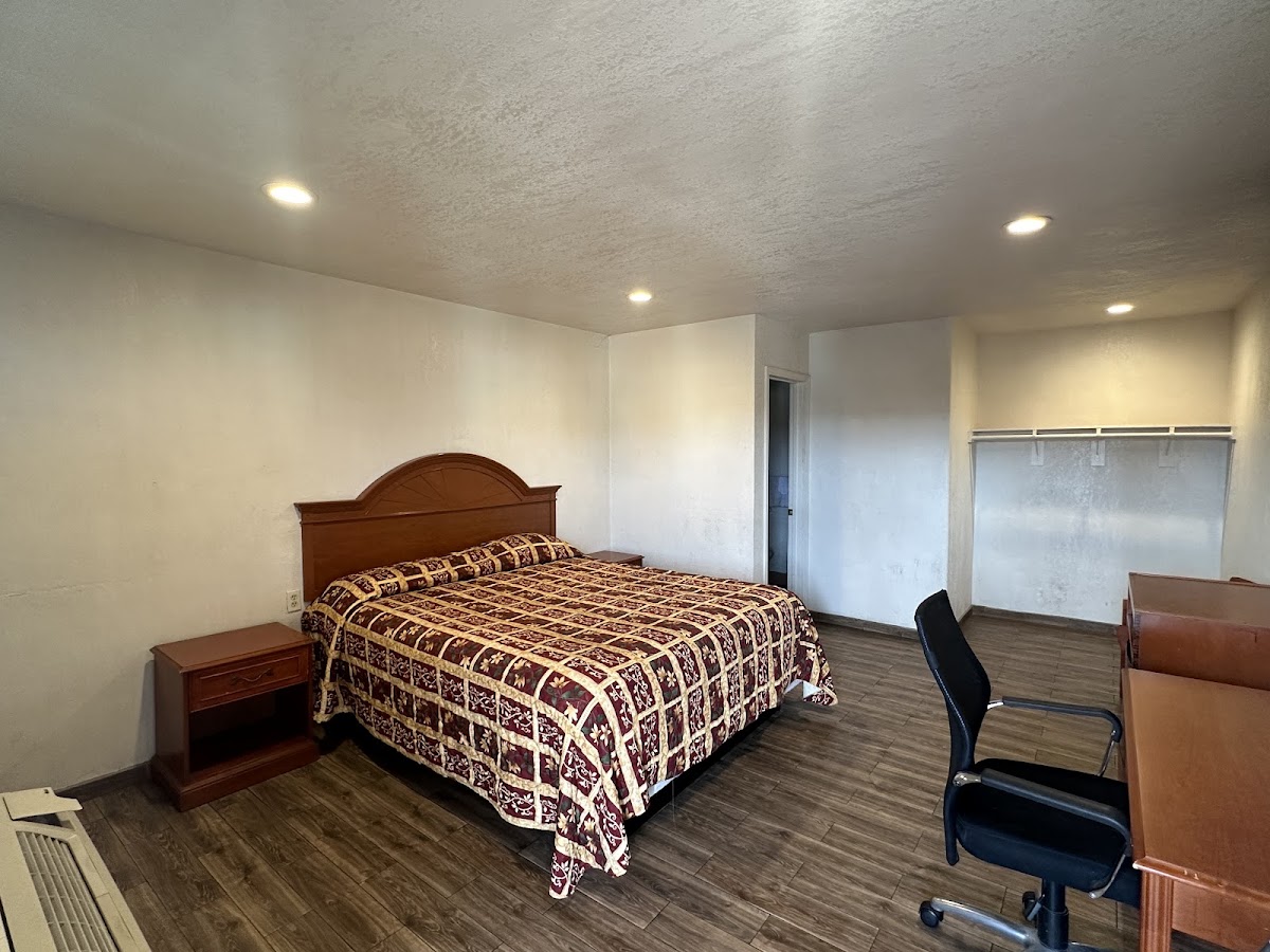 Capri Motel