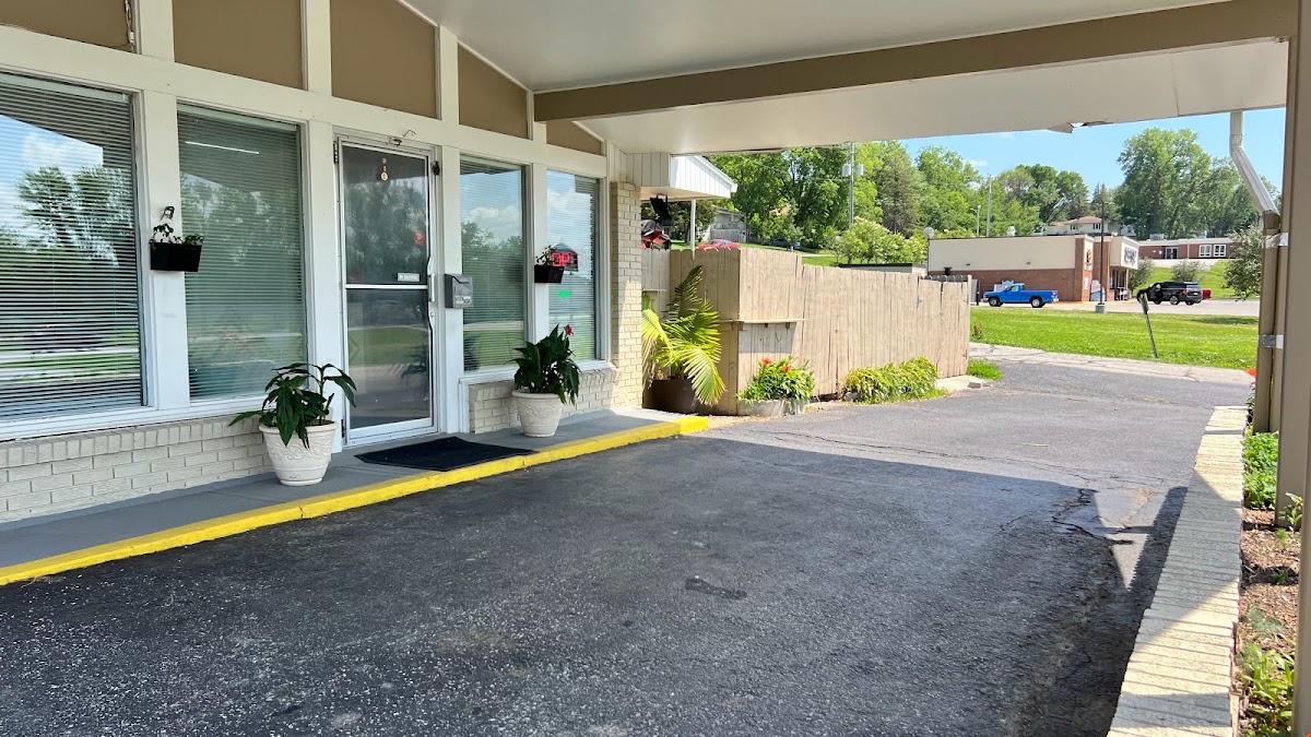 Capri Motel