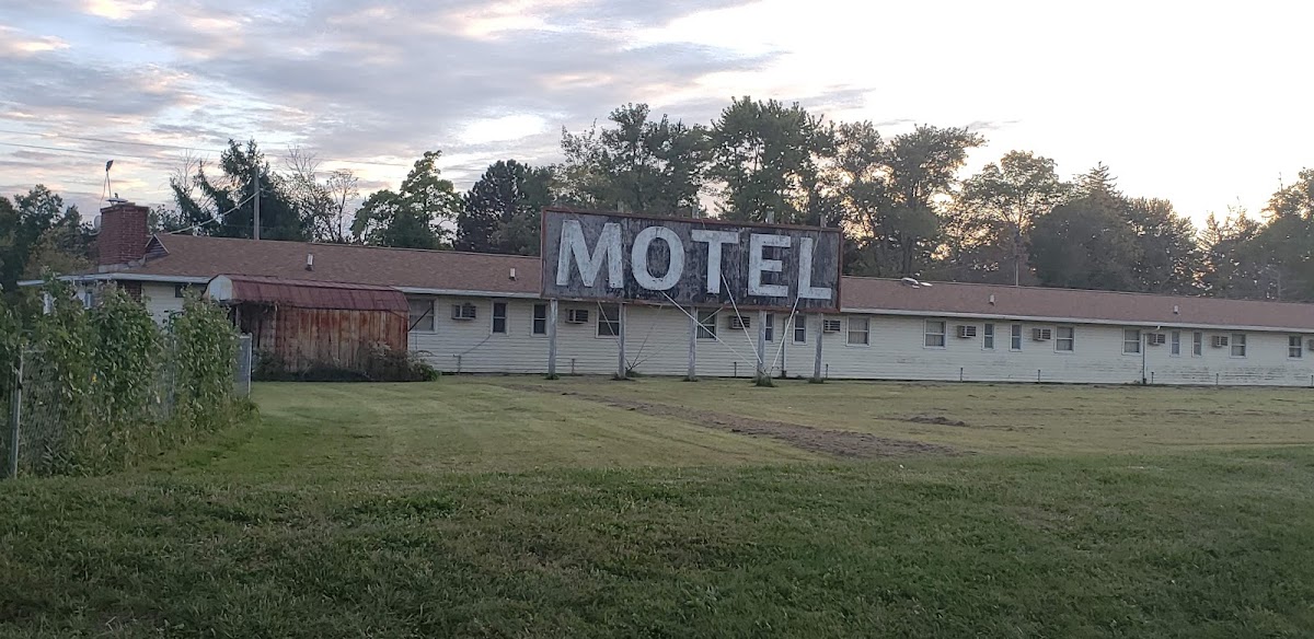 Delux Inn
