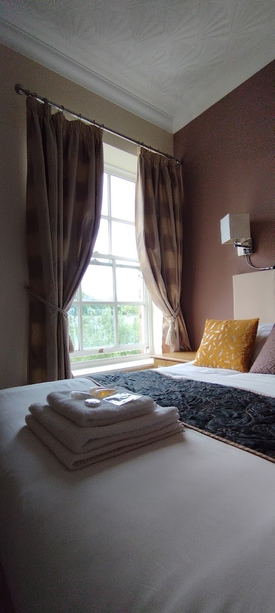 The Queens Hotel photo 3