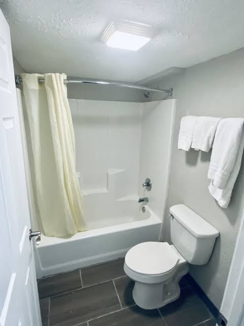 Executive Inn photo 3