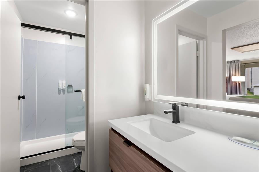 Quality Inn & Suites photo 3