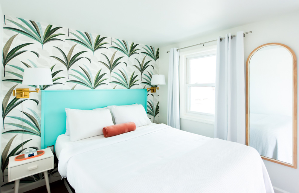 Royal Palms Motel photo 2