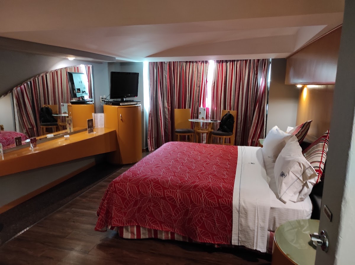 HOTEL LEO photo 2
