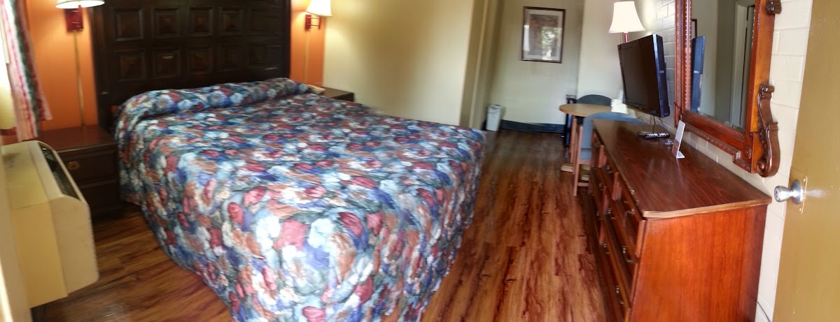 Budget Inn & Suites photo 3