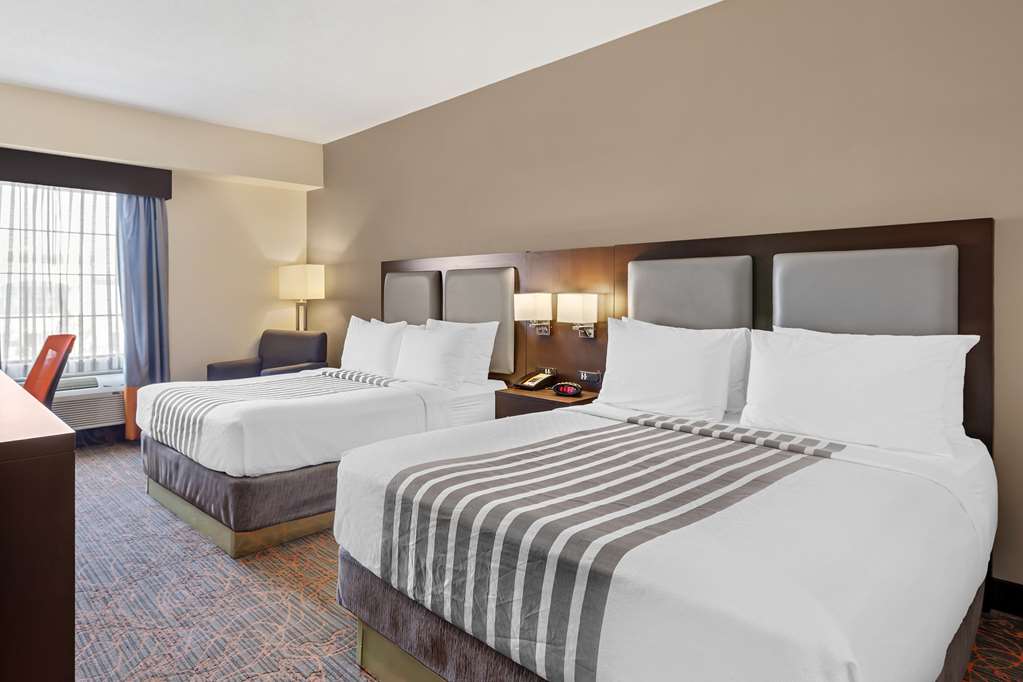 Best Western Plus Executive Inn photo 2