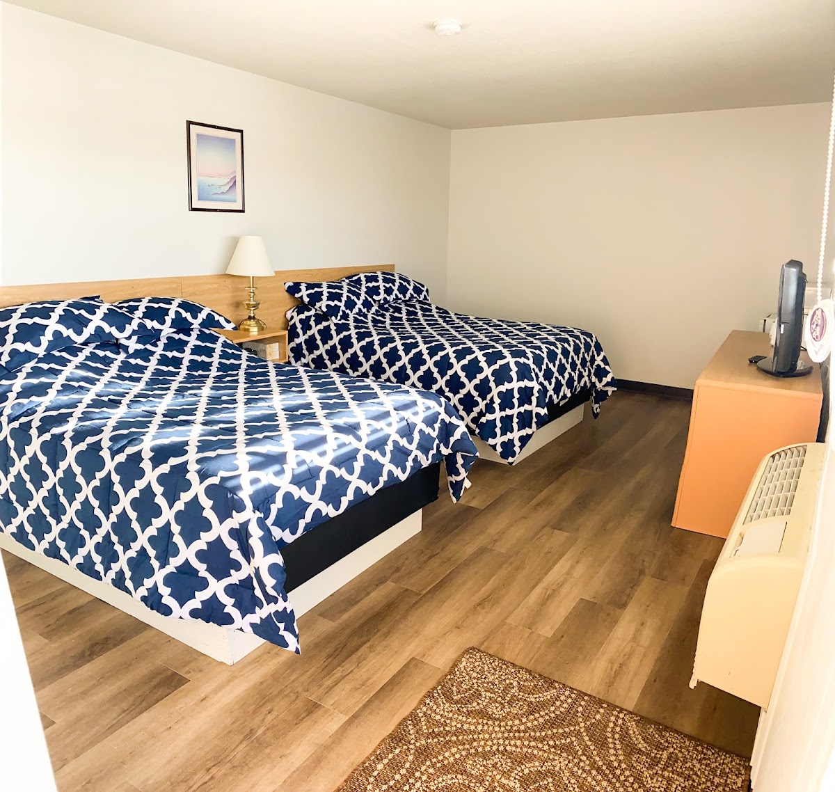 Midtown Inn photo 2