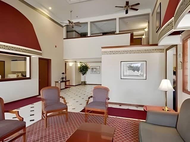 Super 8 by Wyndham Mt. Pleasant photo 3
