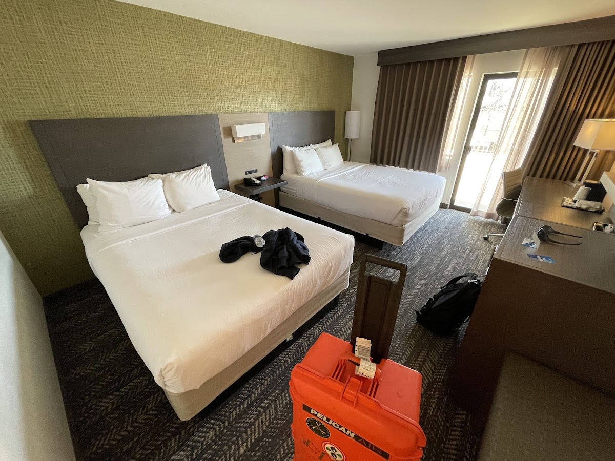 Days Hotel photo 2