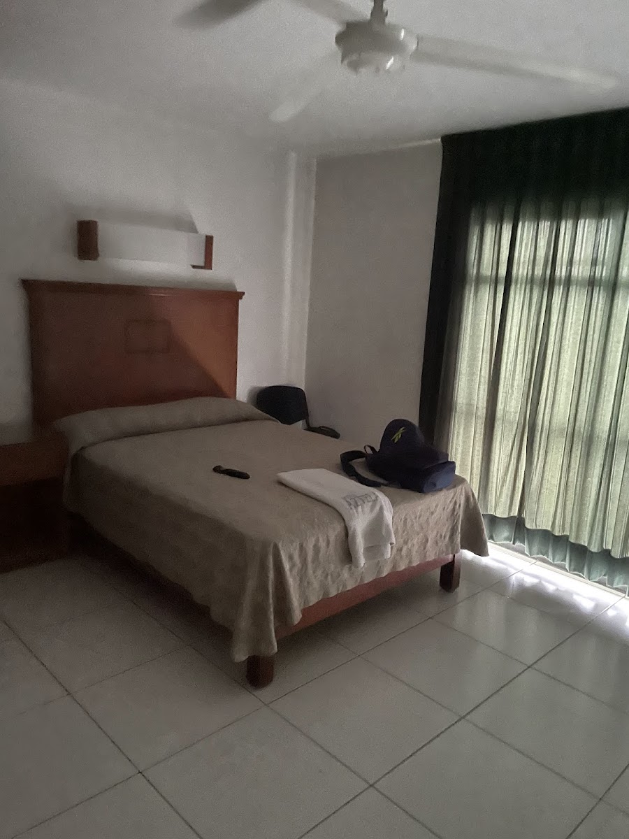 Hotel Azteca photo 2