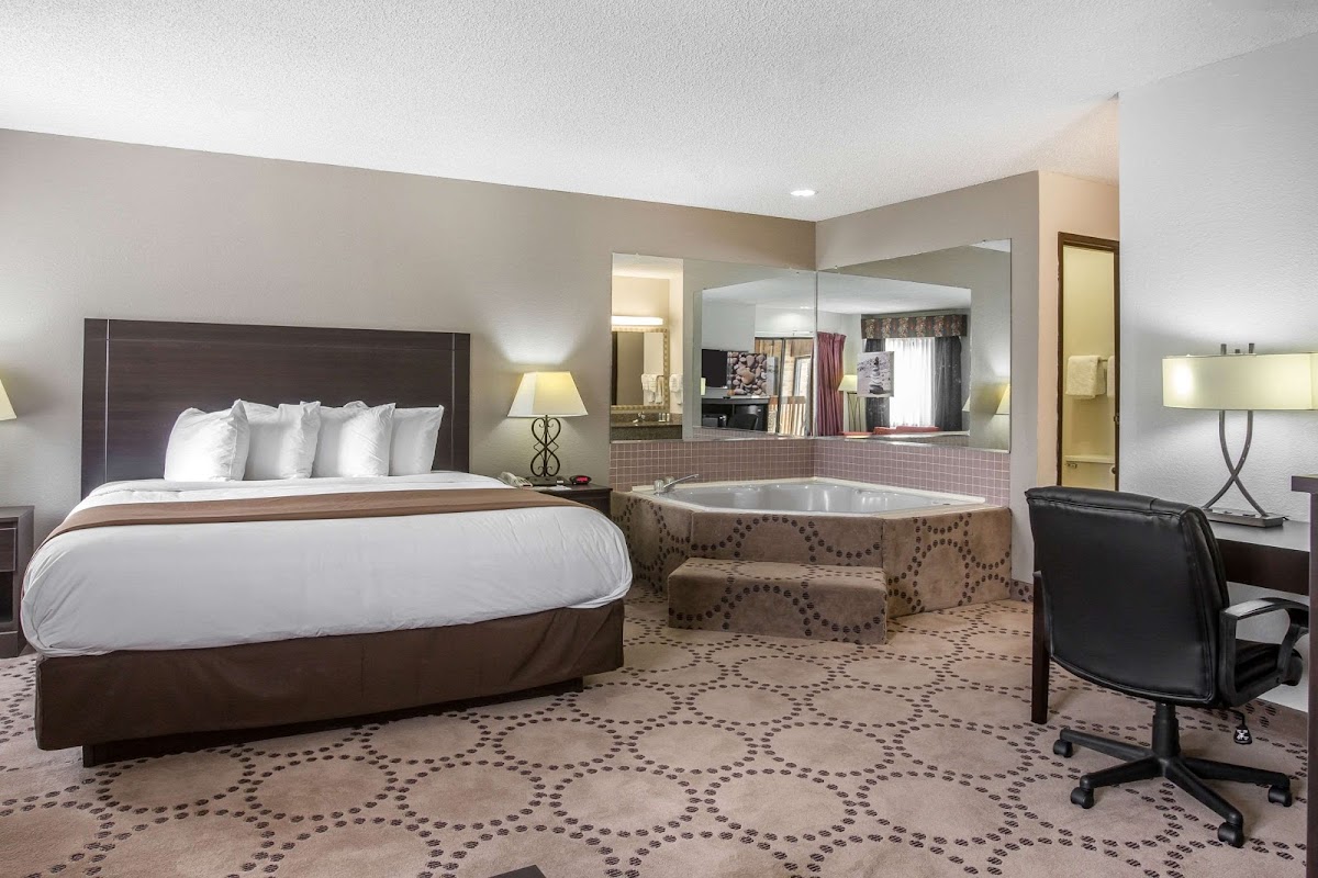 Quality Inn photo 2