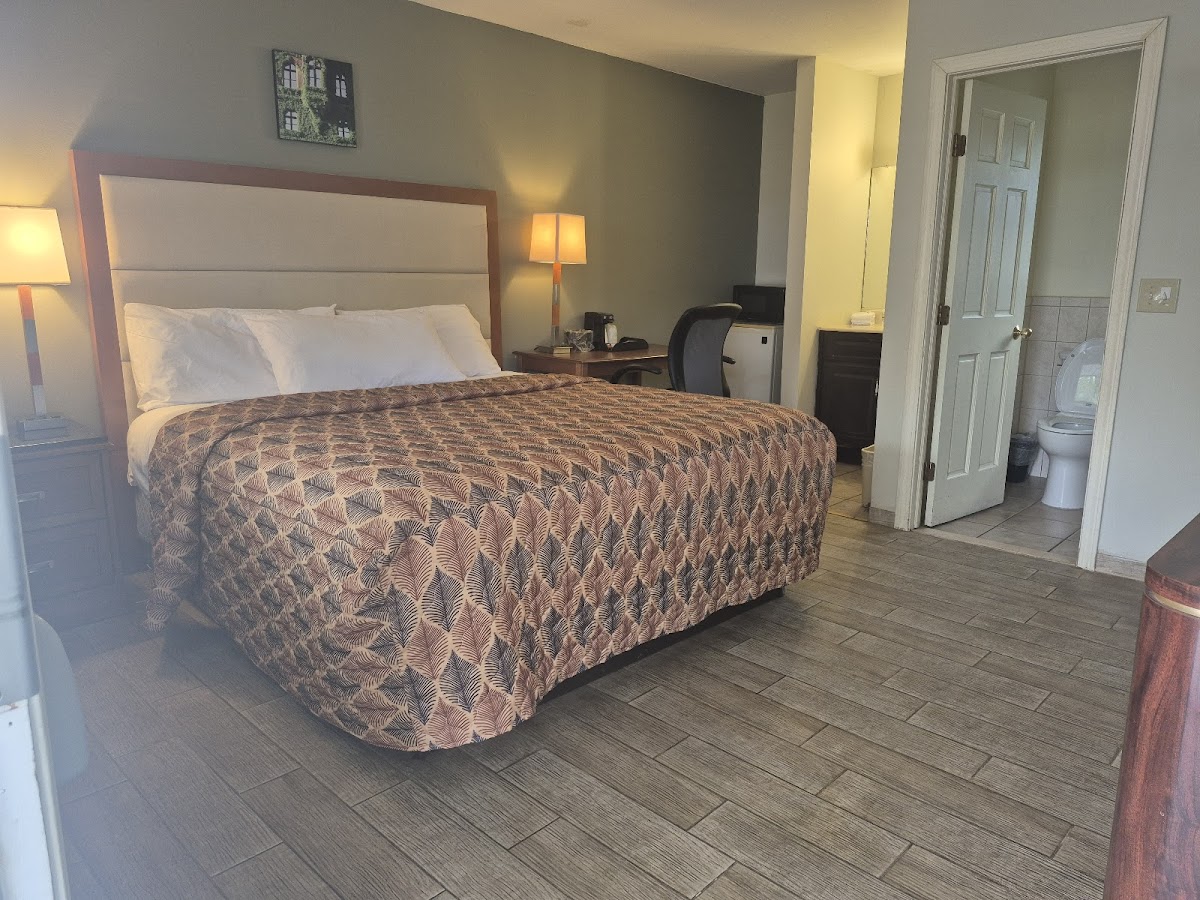 Maple Leaf Motel