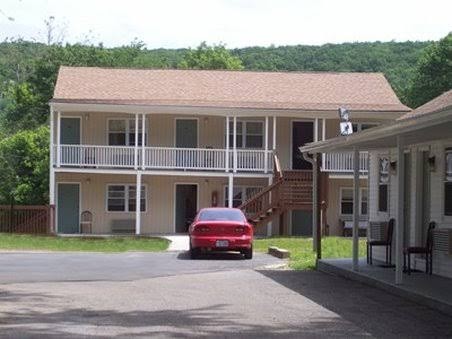 Maple Leaf Motel photo 3