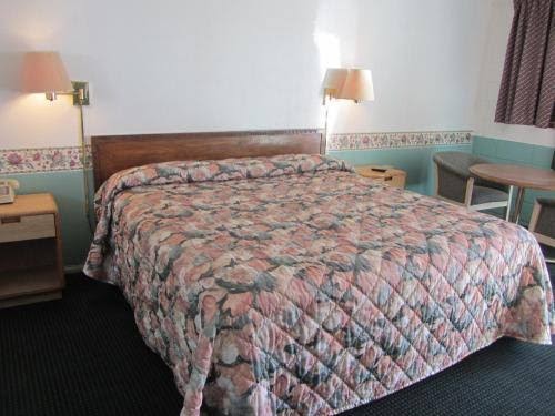 Budget Inn