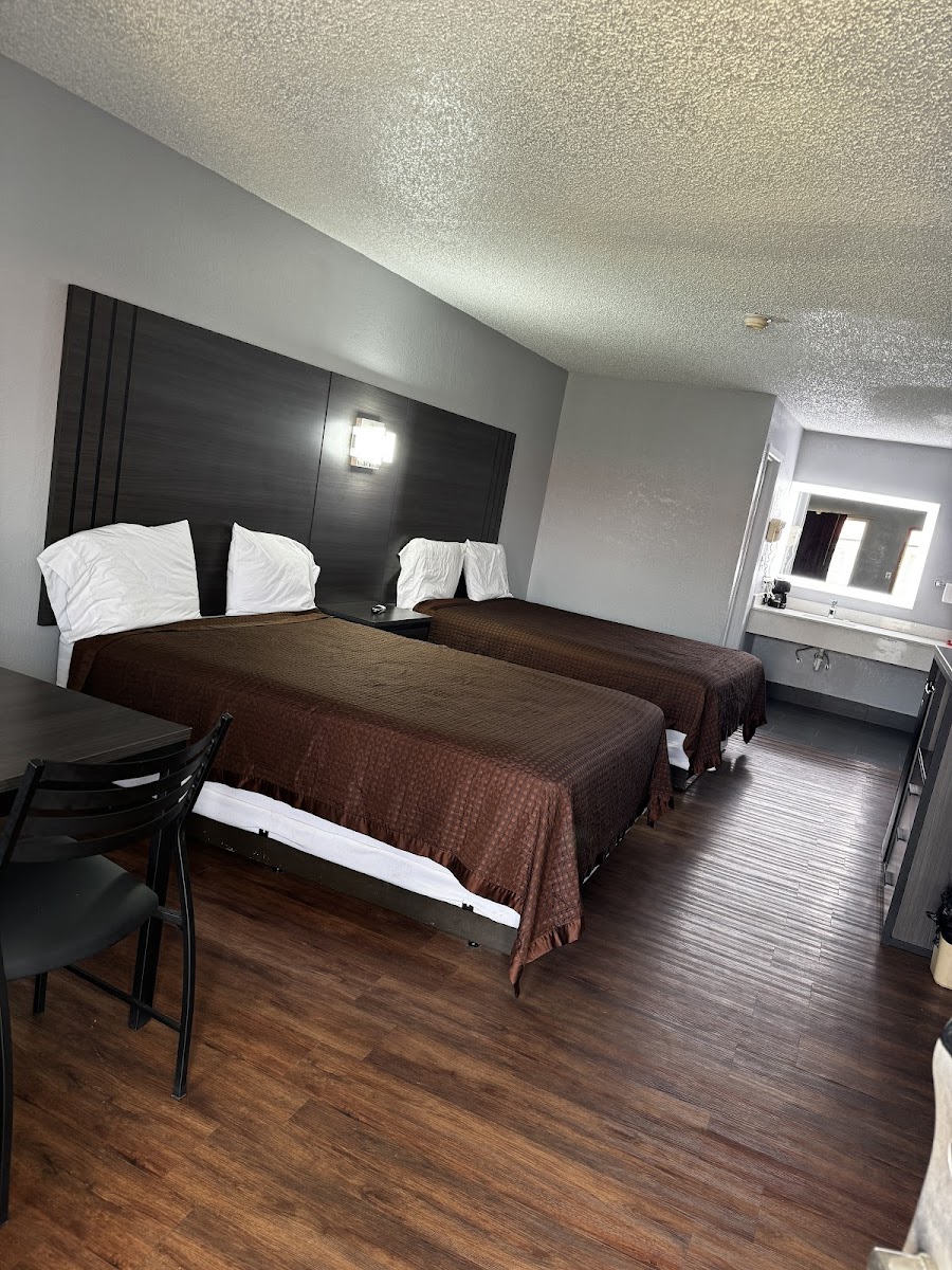 Lone Star Inn