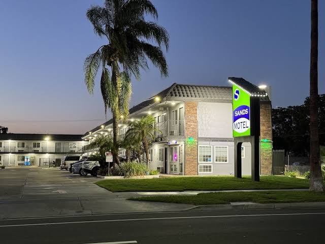 Sands Motel