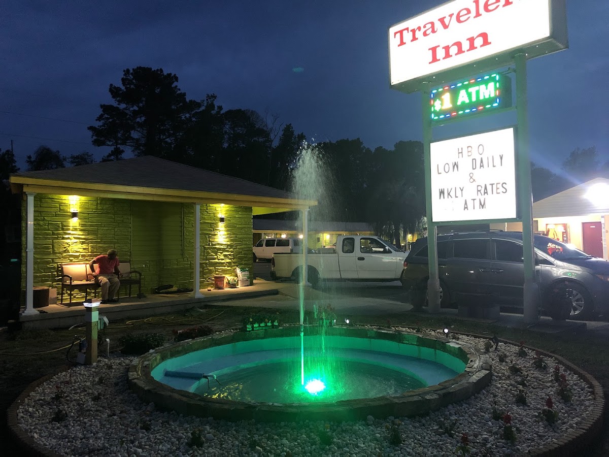 Traveler's Inn