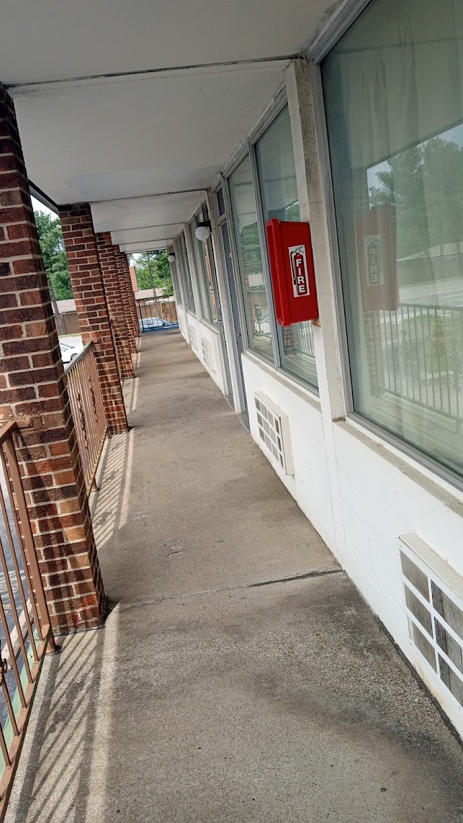 Winner's Circle Motel photo 2