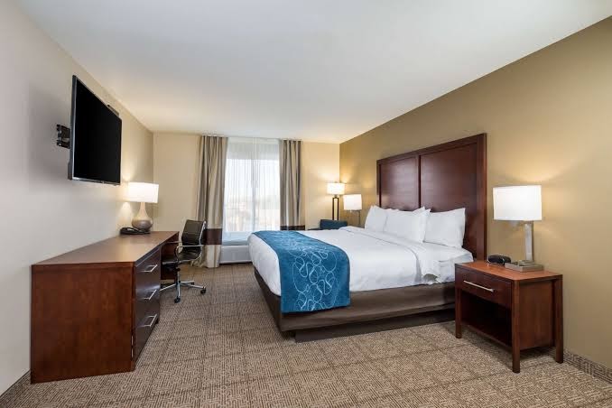 Comfort Inn photo 2