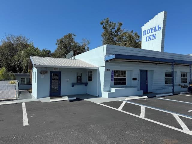 Royal Inn