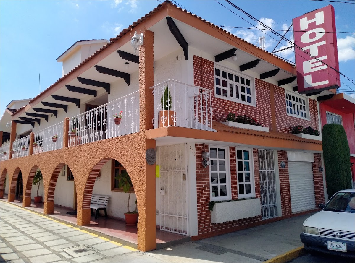 HOTEL LAS ROCAS