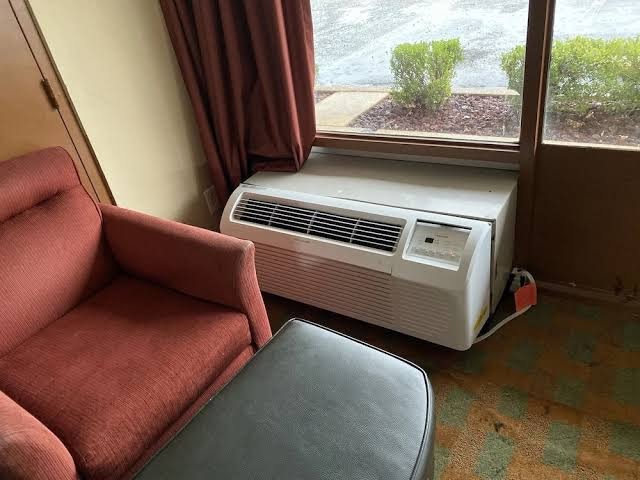 COZY INN photo 2