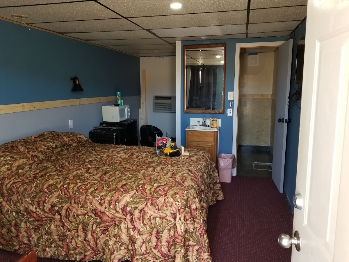 Economy Inn photo 2