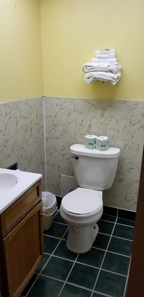 Economy Inn photo 3